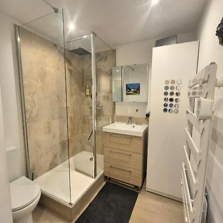 Maison, Rooftop Vue Imprenable Avec Jacuzzi