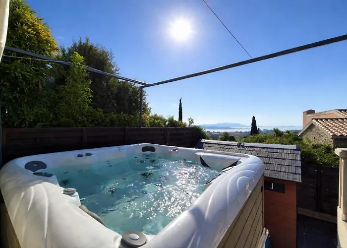 Maison, Rooftop Vue Imprenable Avec Jacuzzi Casa de Férias Bandol